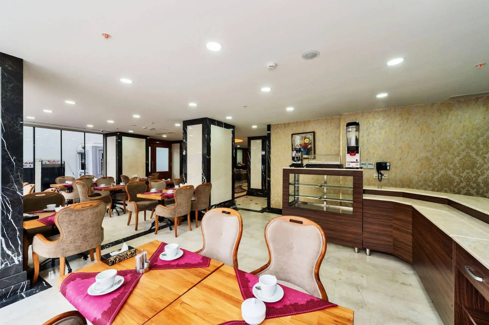 Photo - The Central Hotel