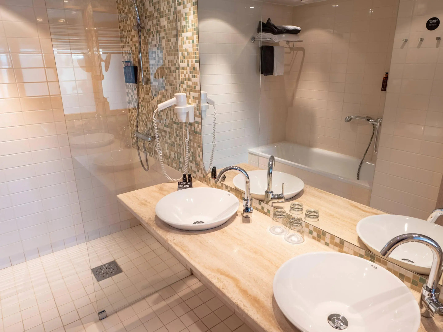 Photo - Clarion Hotel Sign