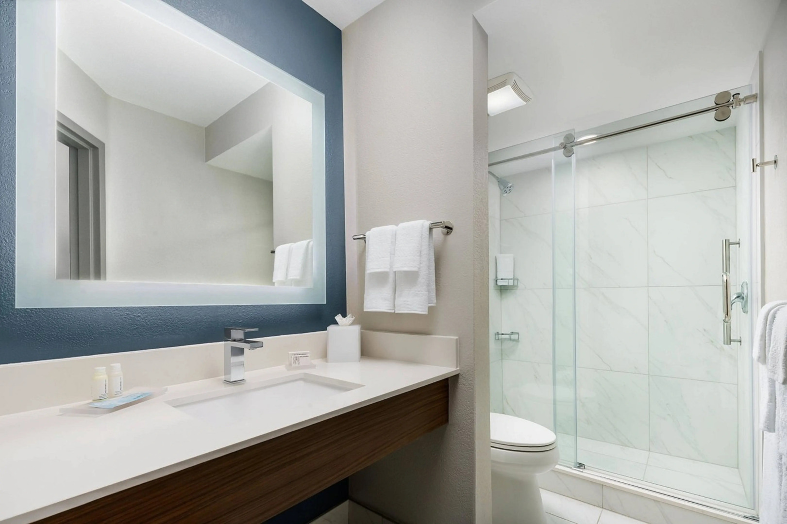 Foto - Courtyard by Marriott Orlando Lake Buena Vista at Vista Centre