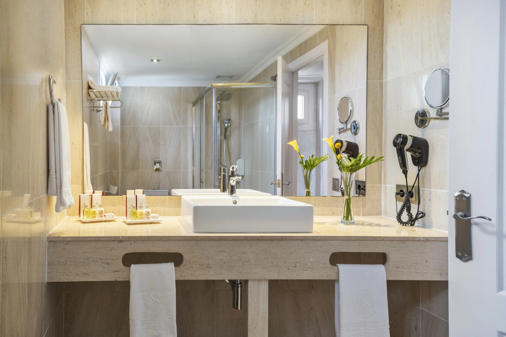 Foto - Salles Hotels Marina Portals