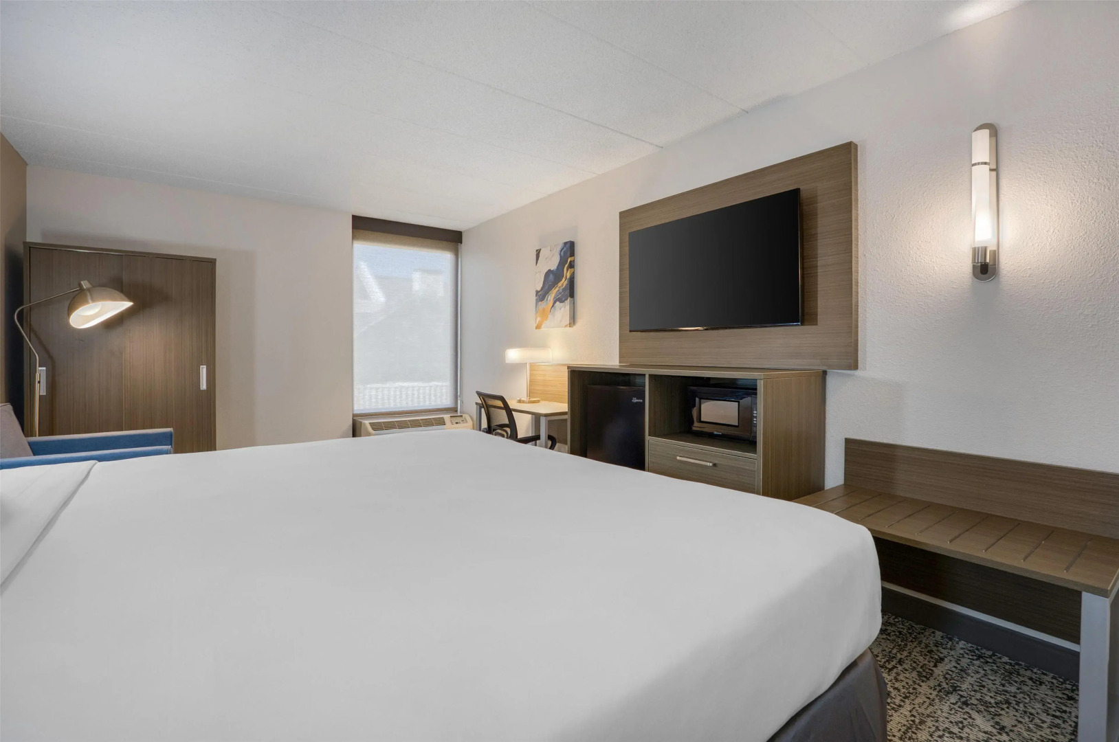 Foto - SureStay Plus Hotel by Best Western Chicago Lombard