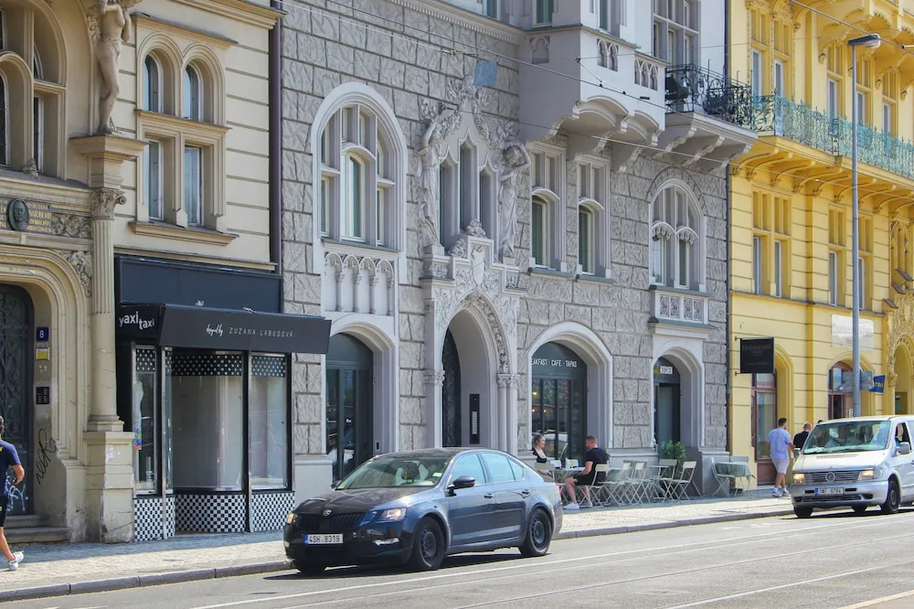 Photo - MN6 Luxury Suites by Adrez Living