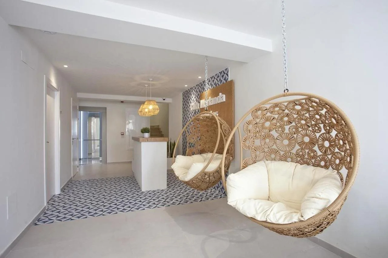 Foto - BJ Cala Morlanda Estudios