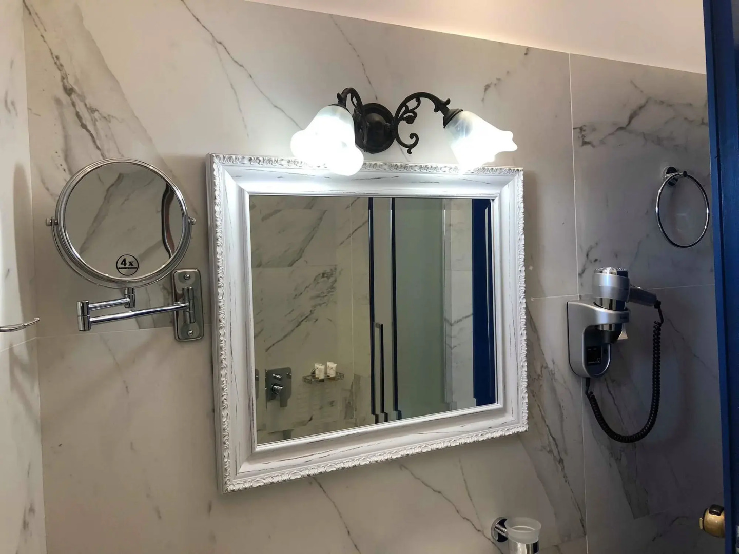 Foto - Hotel Mathios