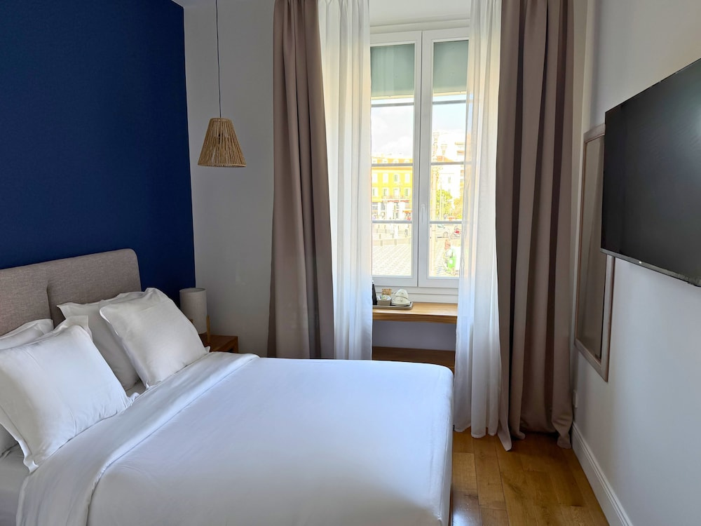 Photo - Hotel De La Mer