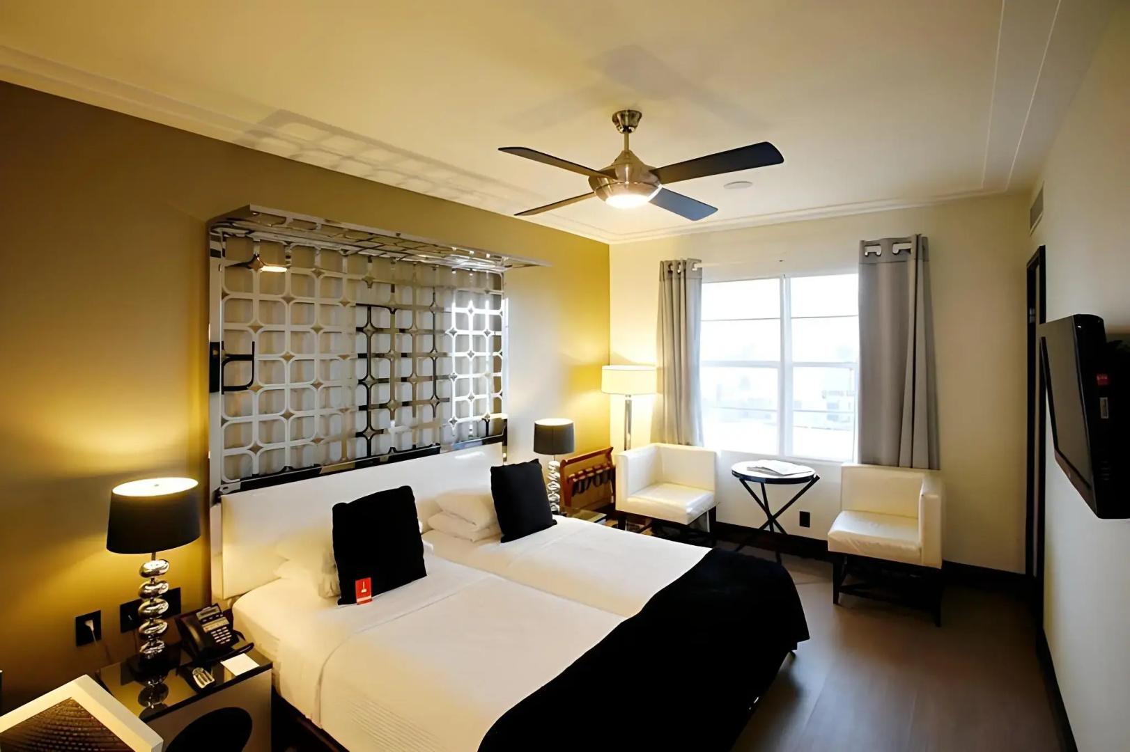 Photo - Waldorf Towers South Beach