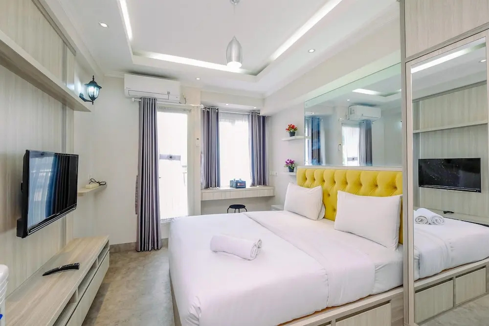 Homey Studio Room at Podomoro Golf View Apartment
