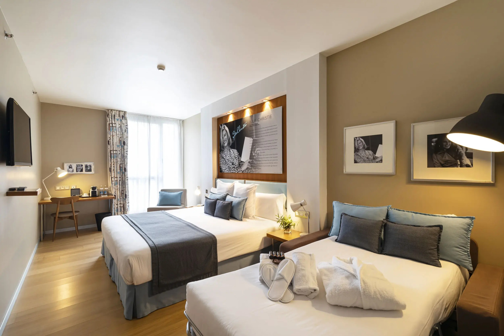 Photo - Hotel Zinema7