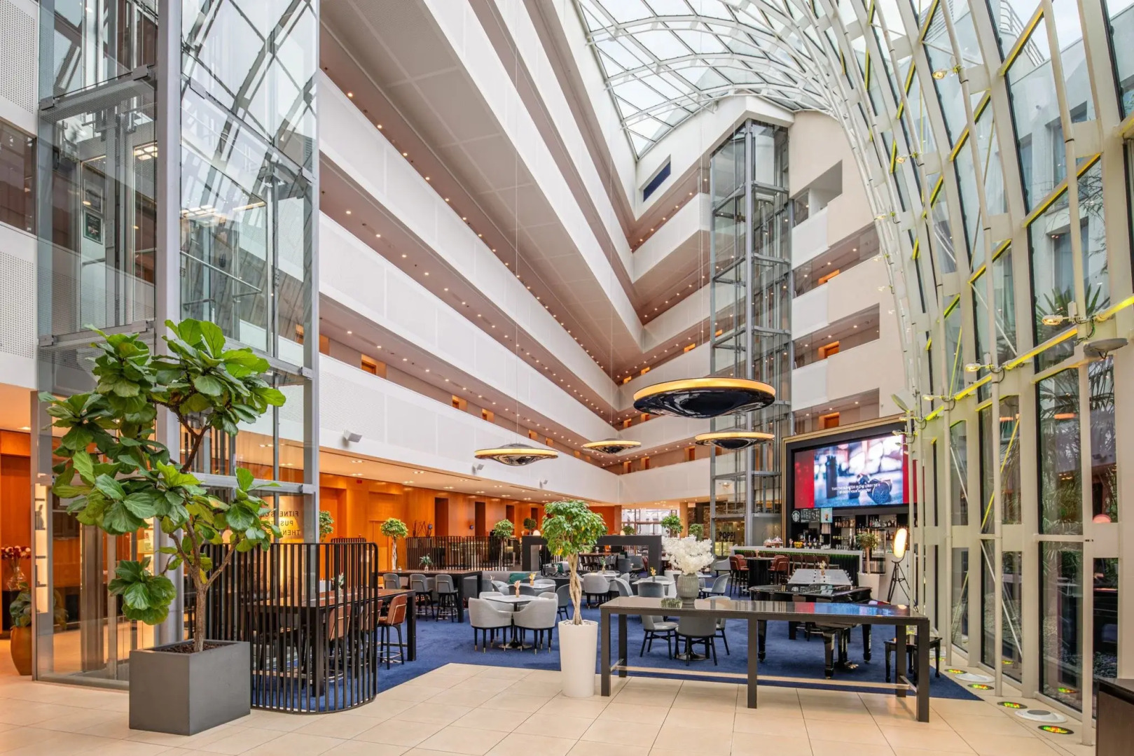 Photo - Ghent Marriott Hotel