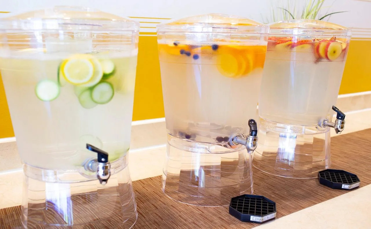 Photo - Coconut Waikiki Hotel