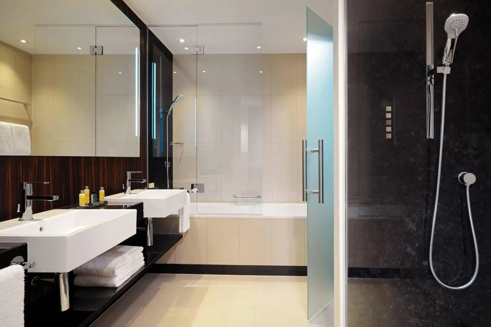 Photo - Bonn Marriott Hotel
