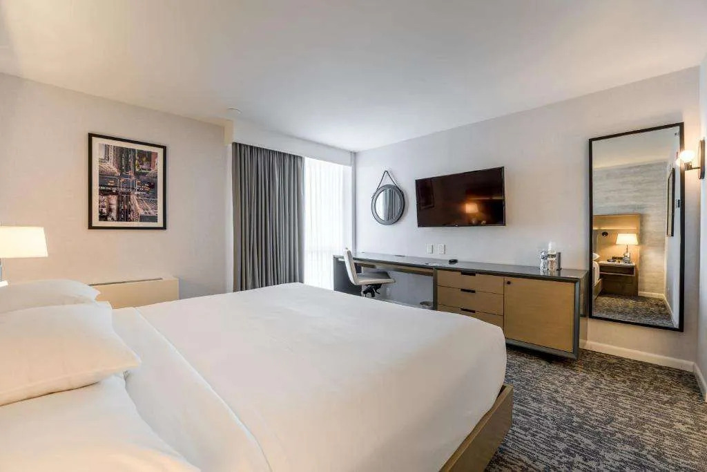 Photo - DoubleTree by Hilton New York JFK Airport