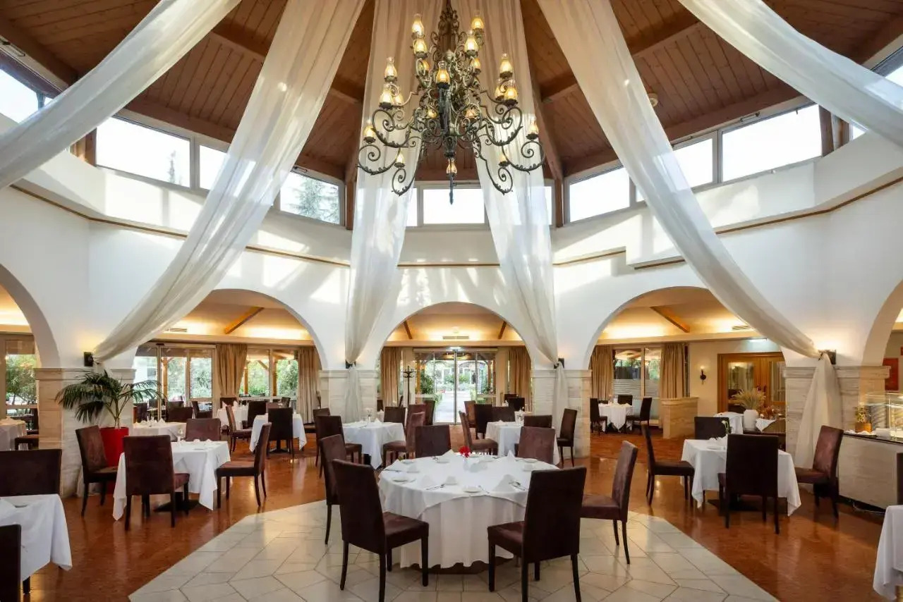 Photo - Rogner Hotel Tirana