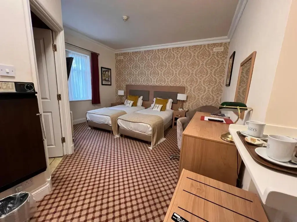 Photo - Haley's Hotel
