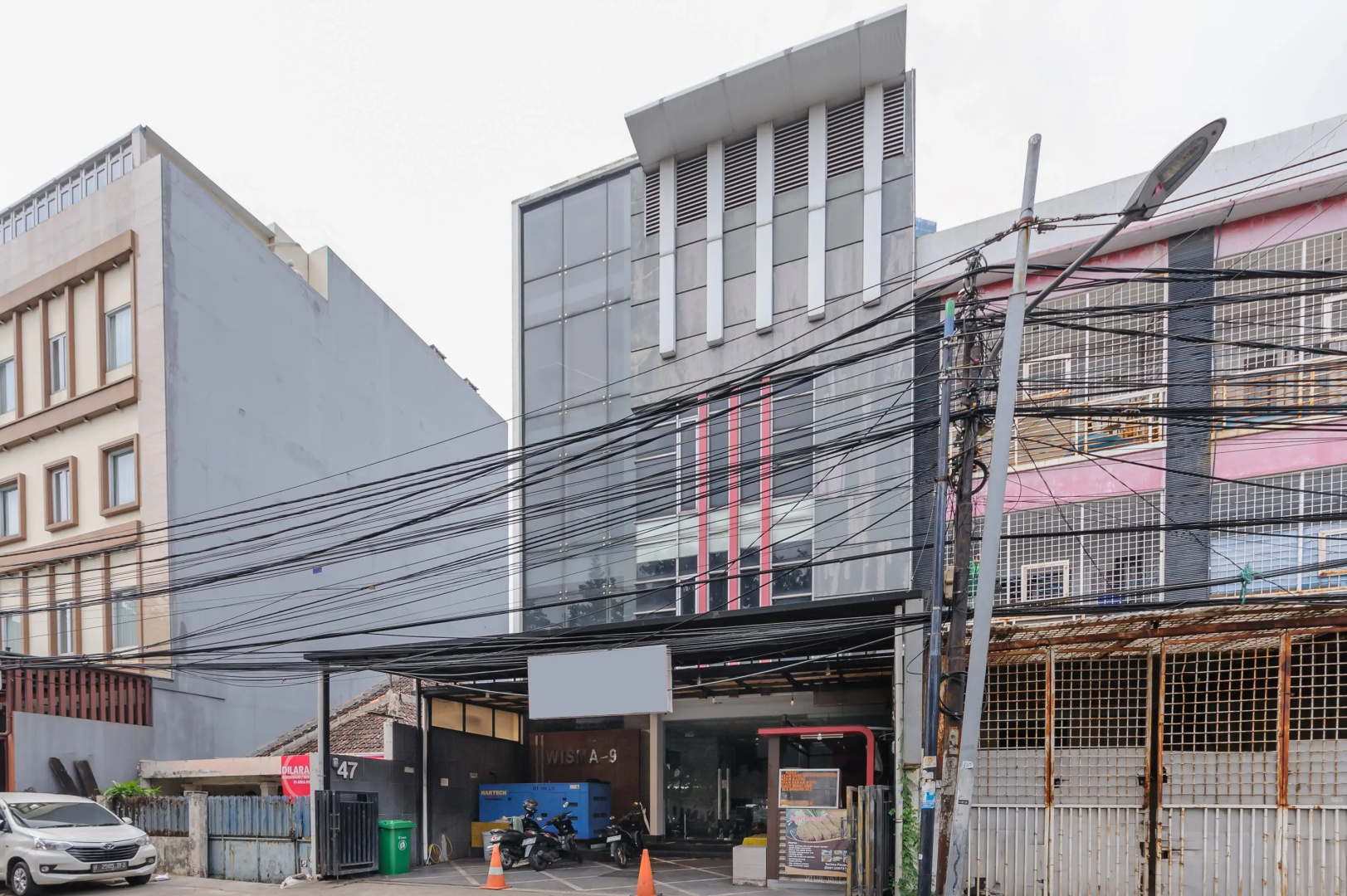 Photo - RedDoorz Plus near Grand Indonesia Jakarta