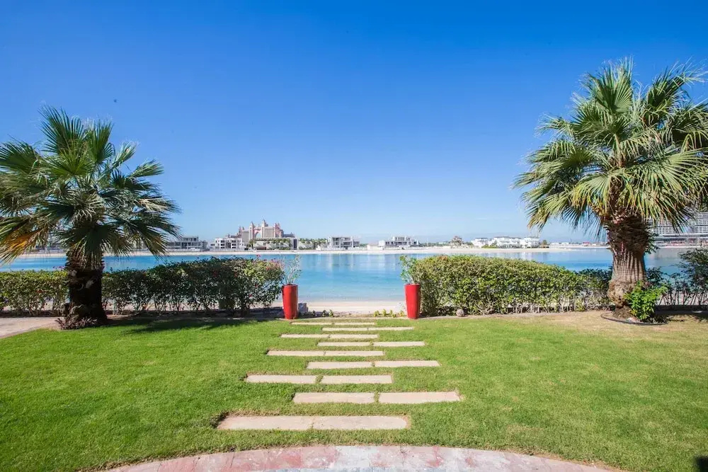 Photo - Maison Privee - Prvt Pool & Beach in Luxury Palm Jumeirah Villa