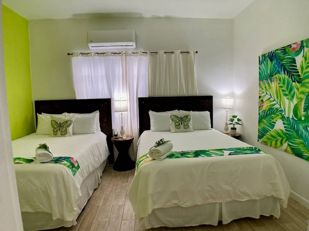 Casa Blanca in the Heart of Miramar