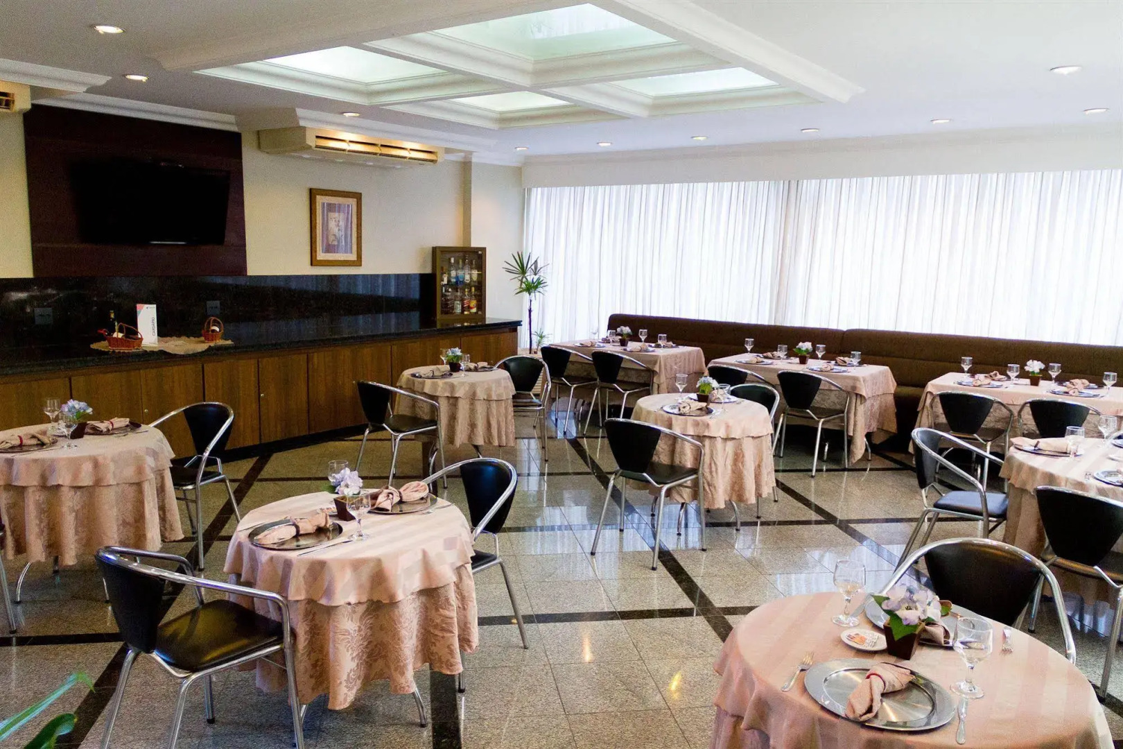 Foto - Plaza Inn Executive