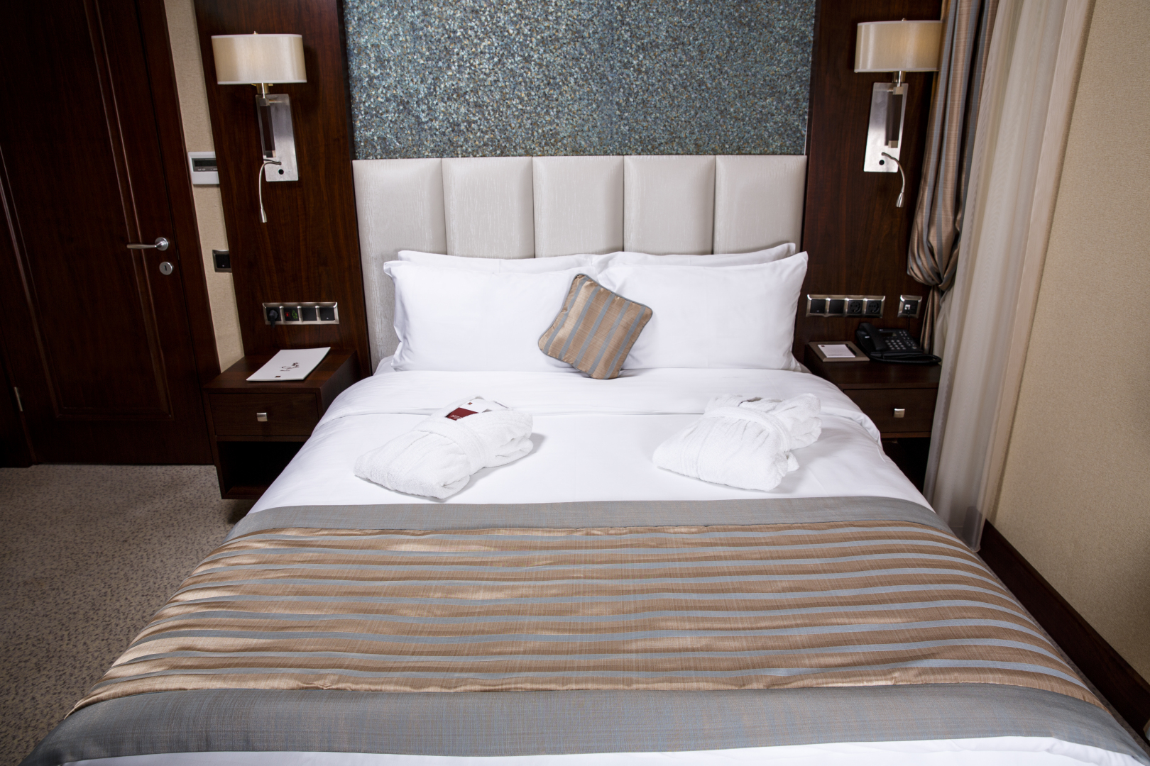 Photo - Grand Aras Hotel & Suites