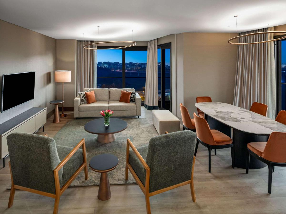 Photo - Mövenpick Living Istanbul Saklivadi