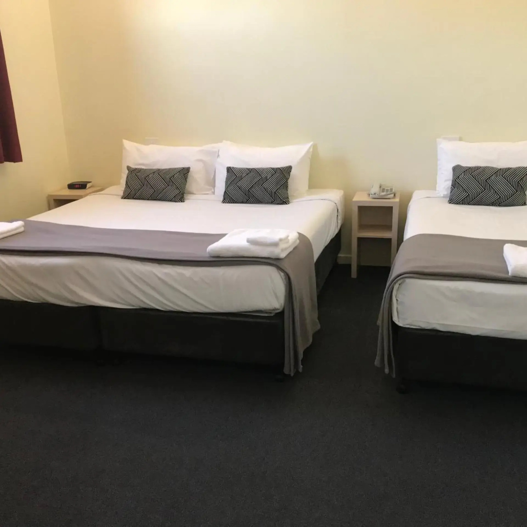 Photo - Miami Hotel Melbourne