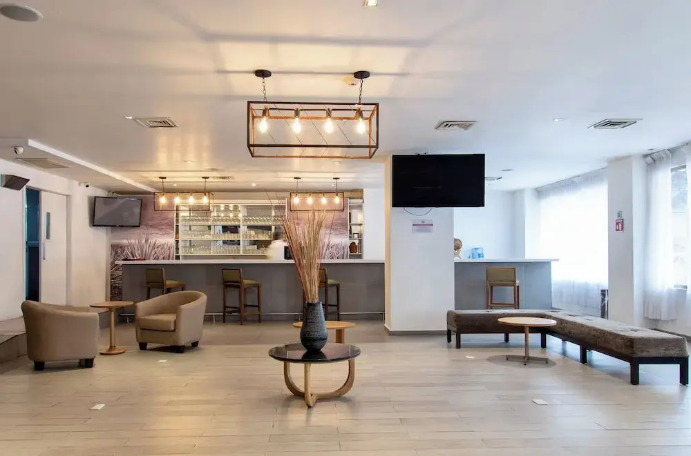 Foto - Hotel Plaza Génova Centro