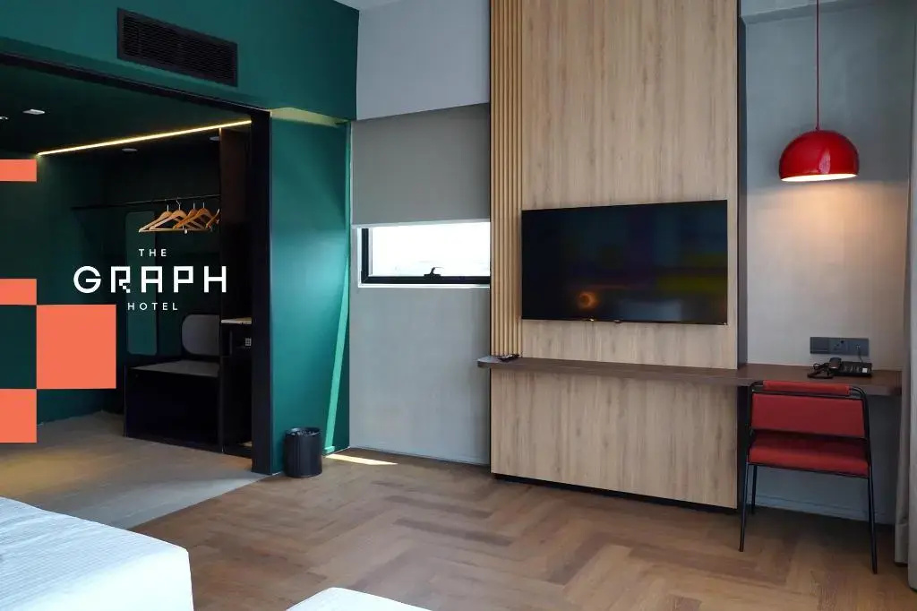 Photo - The Graph Hotel