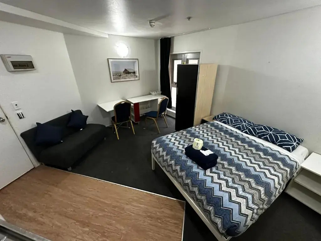 Photo - Columbia Apartments