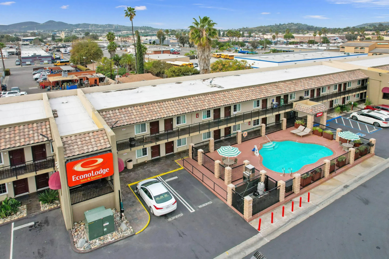 Photo - Econo Lodge Inn & Suites Escondido Downtown