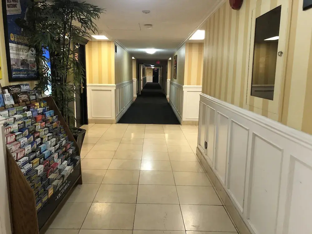 Photo - Island Travel Inn