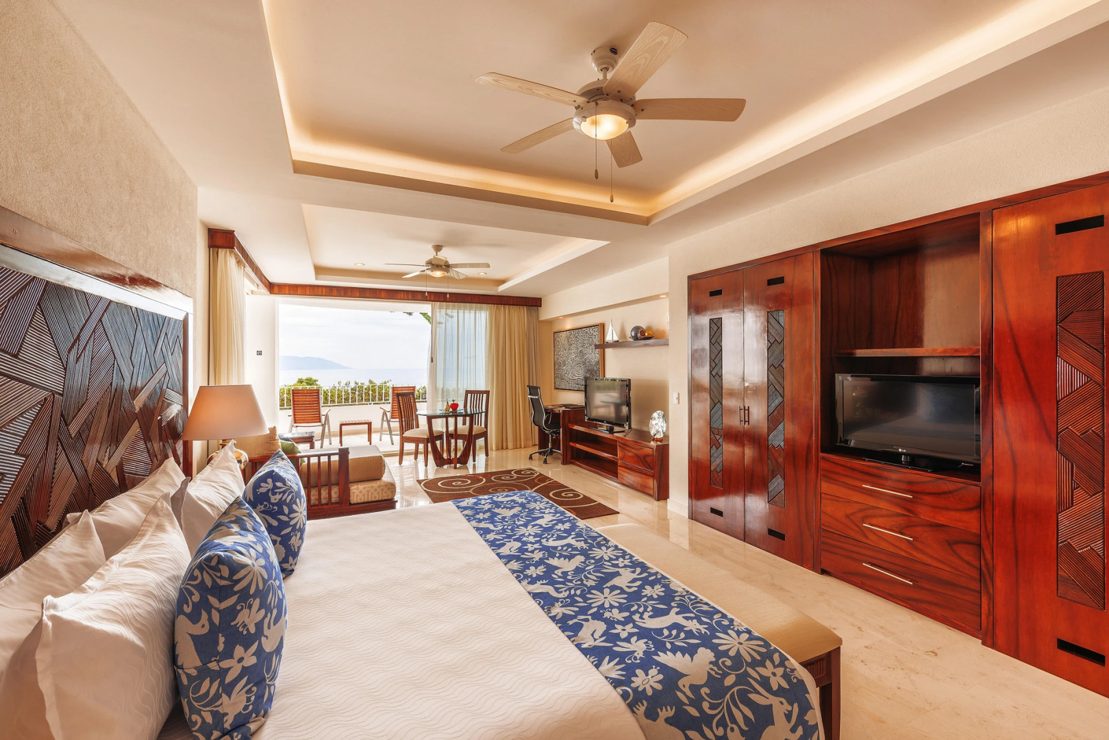 Photo - Grand Miramar All Luxury Suites & Residences