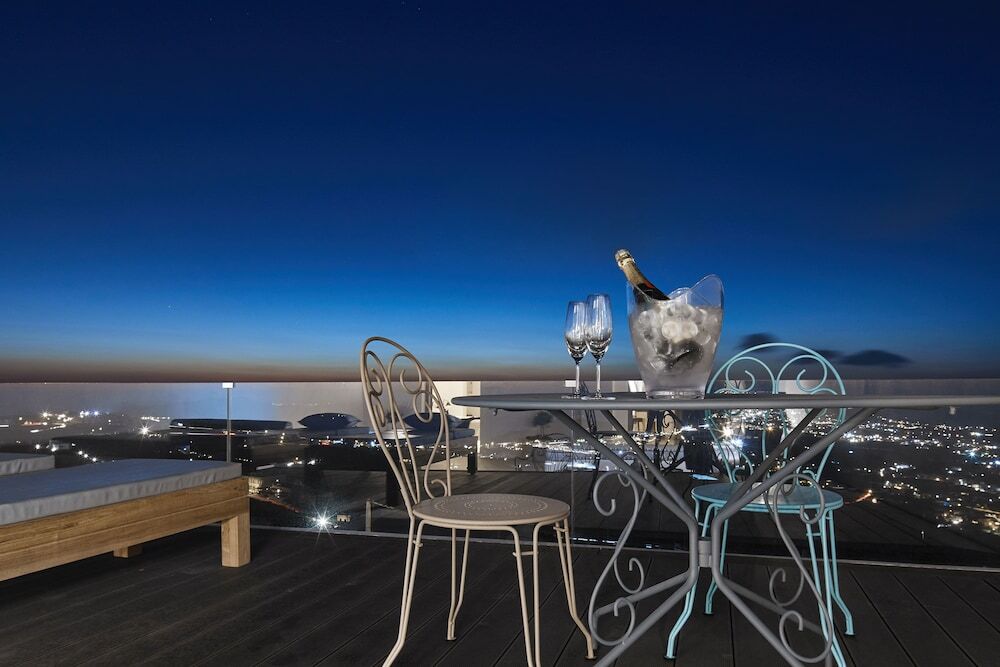 Foto - White & Co. La Torre Suites