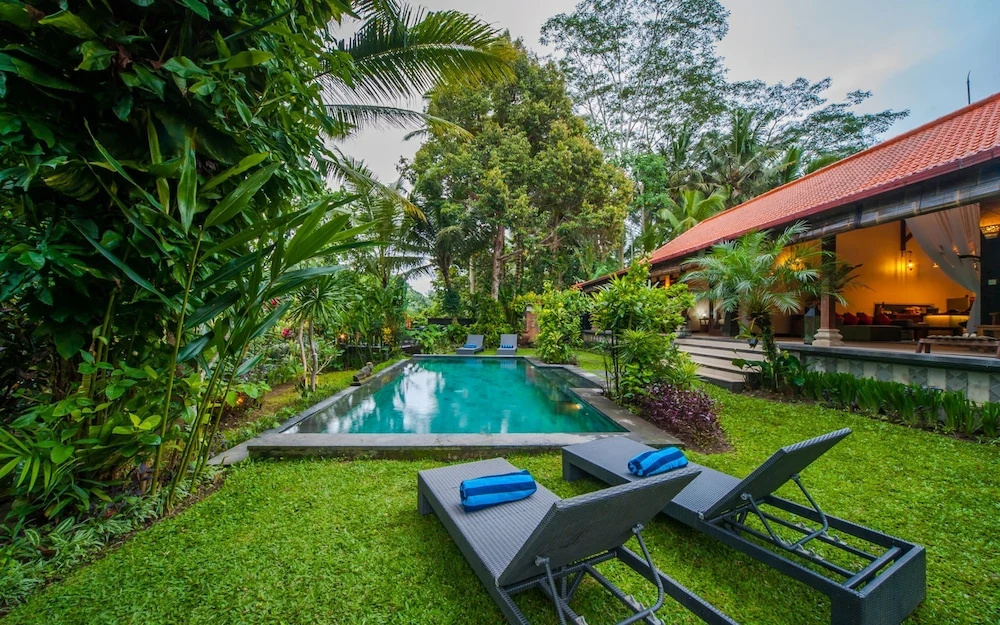 Foto - Luxury 3BR Infinity Jungle View Aashaya Villa Ubud