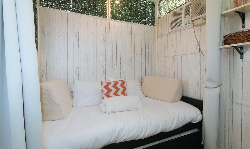 Foto - Nearest Hostel Pasay City by RedDoorz