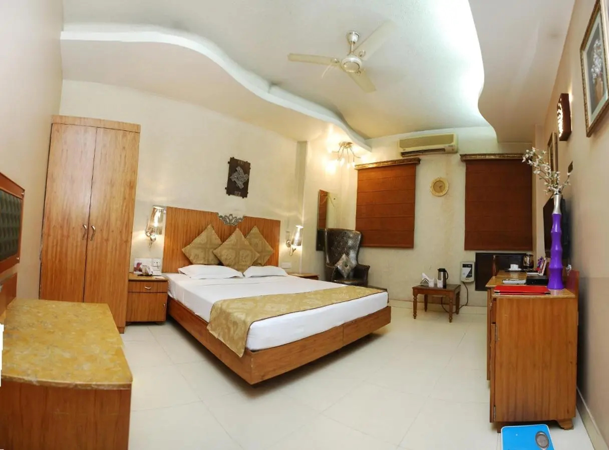 Photo - Royal Castle Grand
