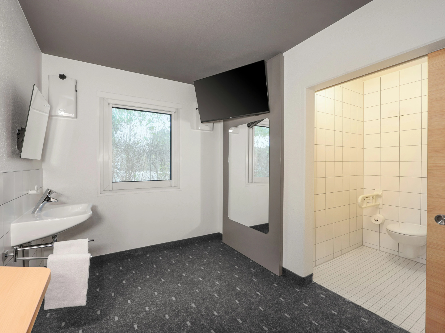 Foto - B&B HOTEL Berlin Genshagen-Nord