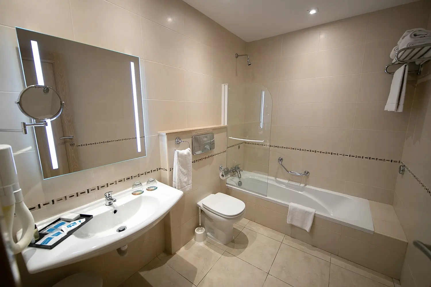 Photo - Solana Hotel & Spa