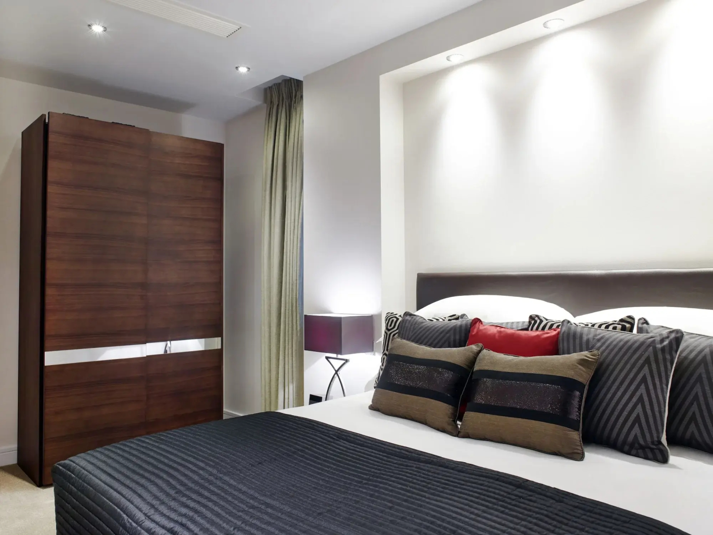 Photo - Cheval Harrington Court at South Kensington