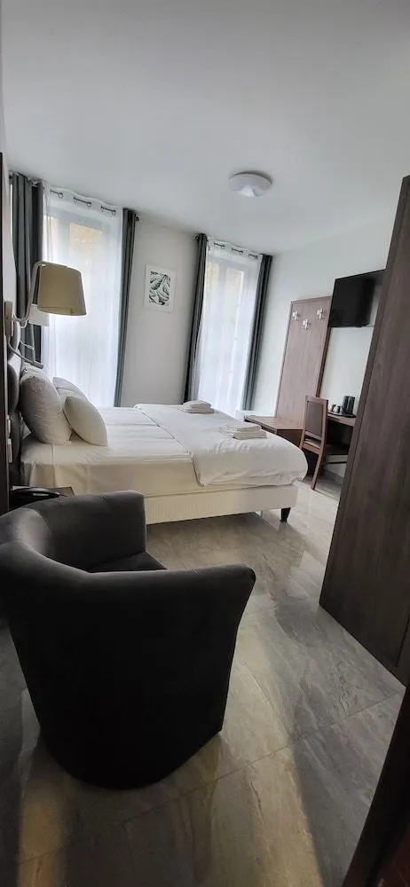 Photo - Square Hôtel
