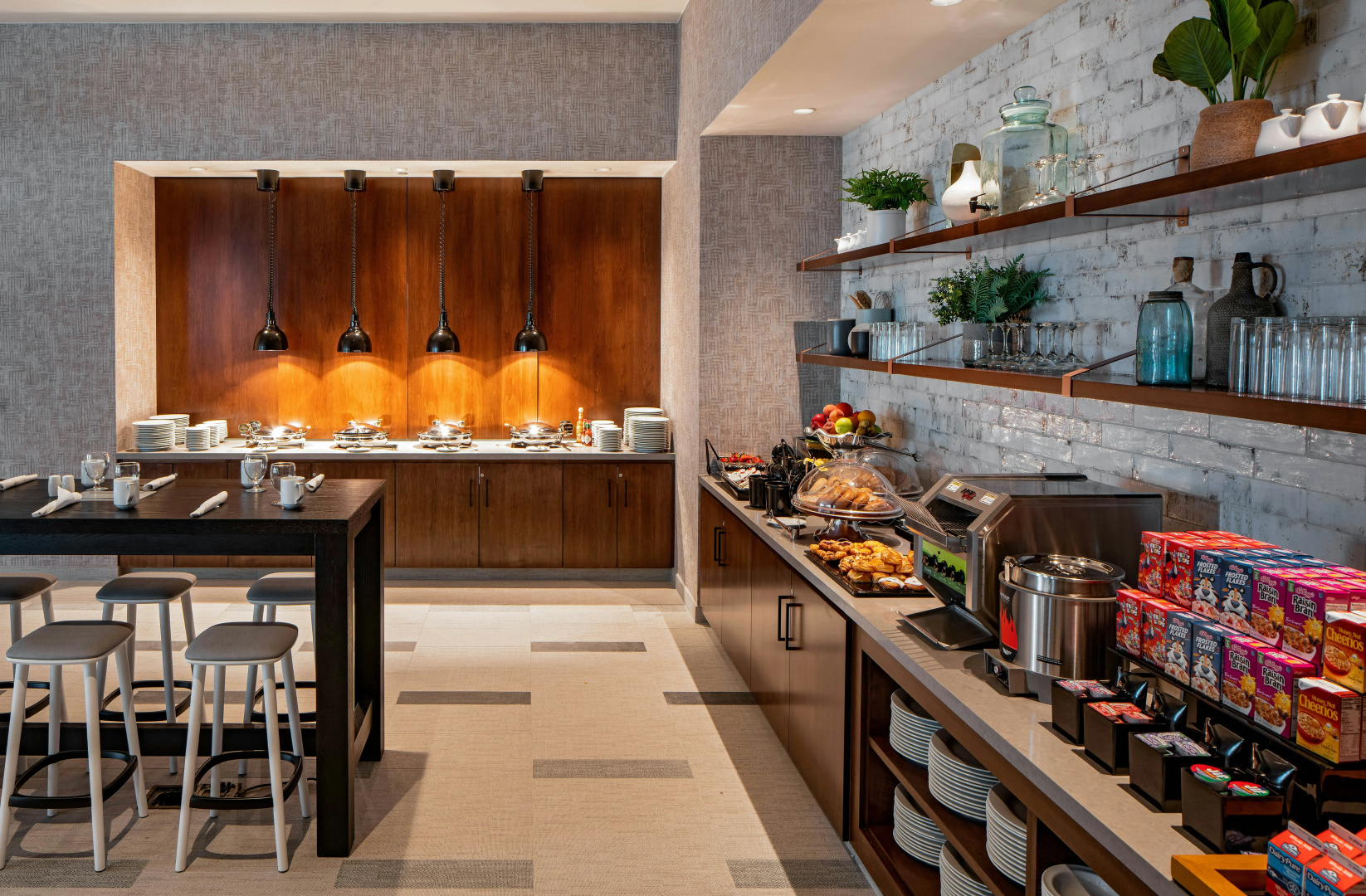 Photo - Hilton Garden Inn Austin University Capitol District