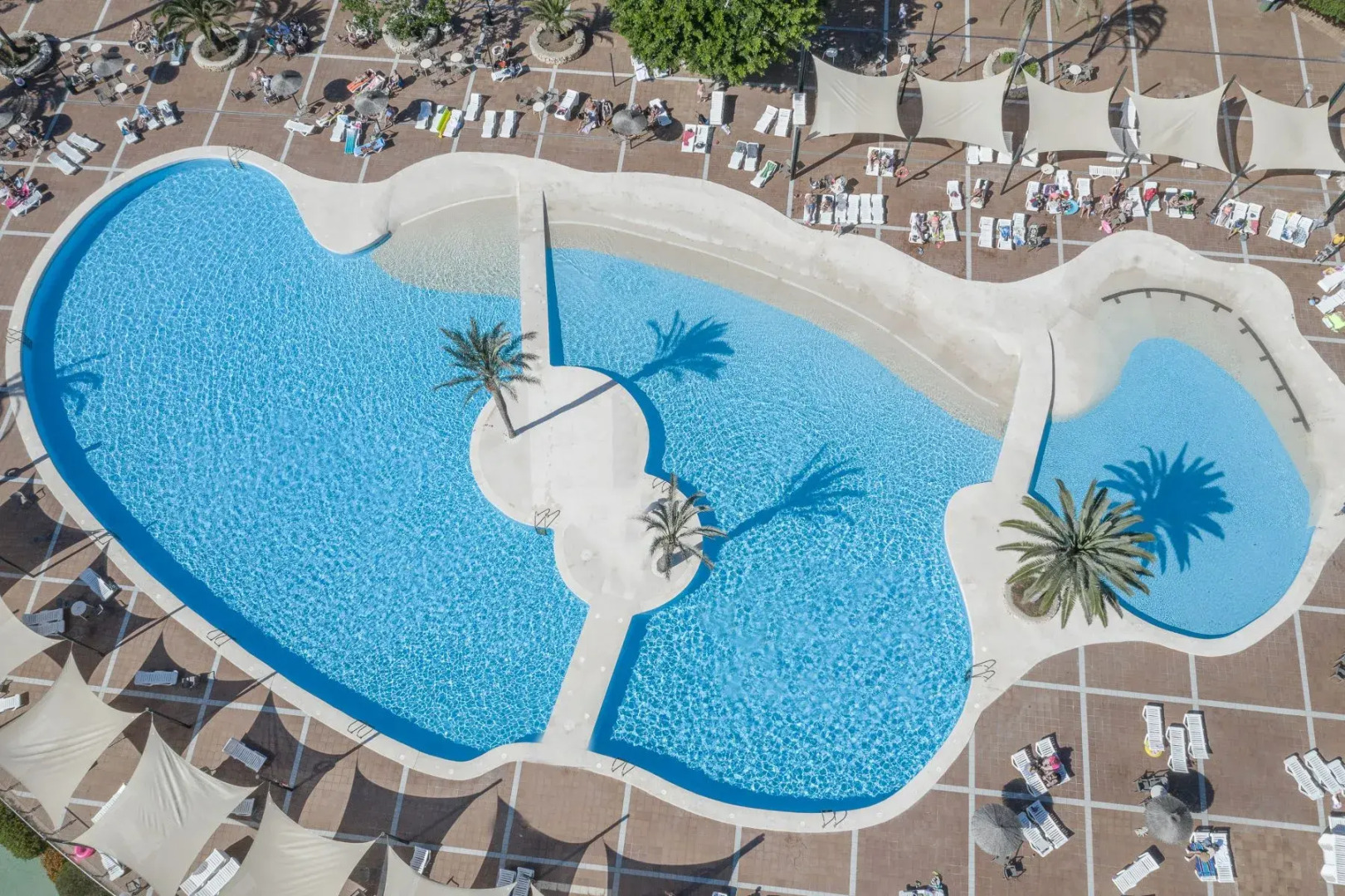 Photo - Hotel Club Cala Romani