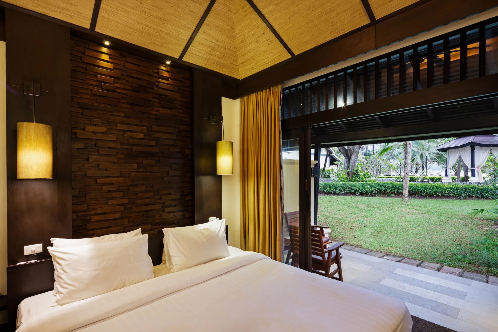 Foto - Impiana Beachfront Resort Patong, Phuket