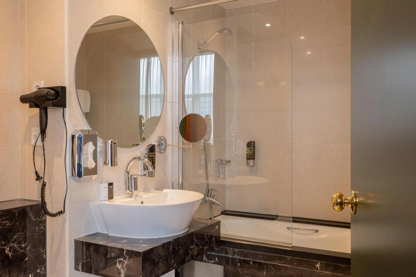 Foto - Shanghai Hotel Holland