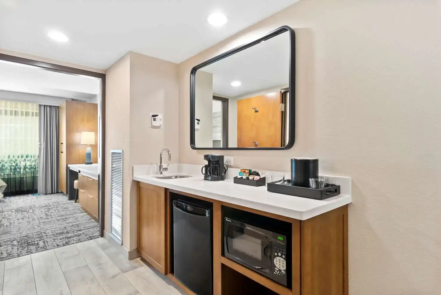 Photo - Embassy Suites by Hilton Anaheim South