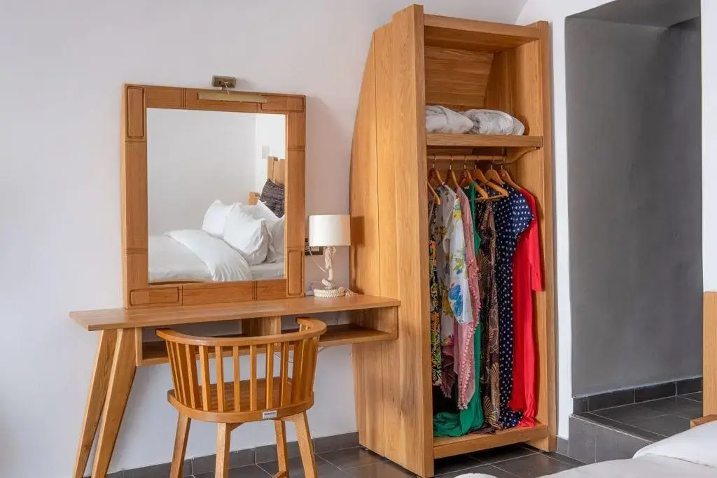 Photo - Unique Suites