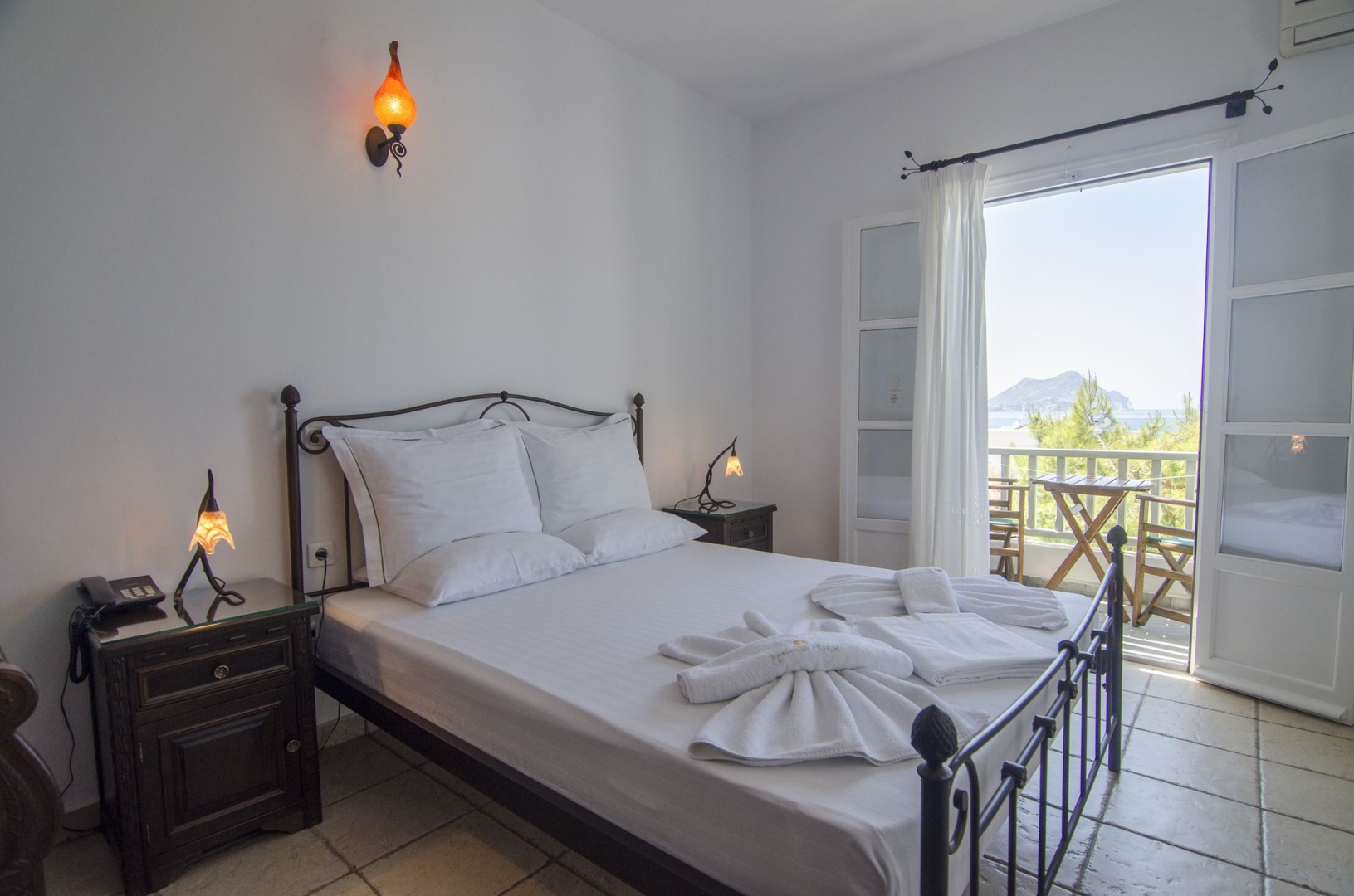 Yperia Hotel