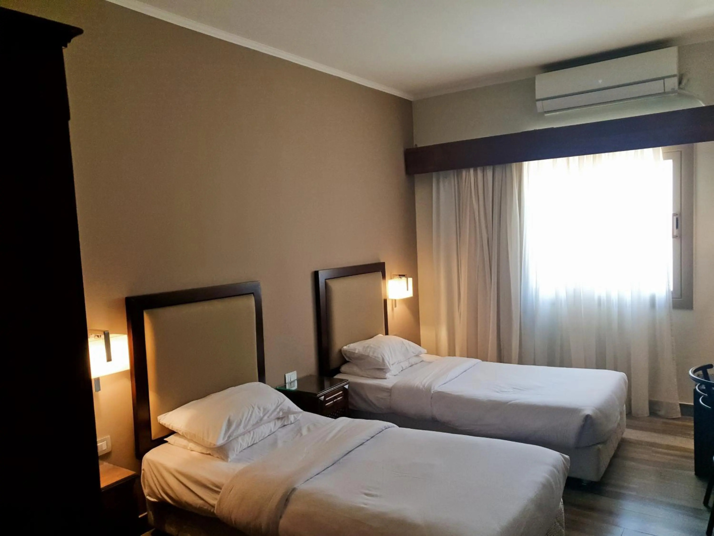 Foto - Green Plaza Inn