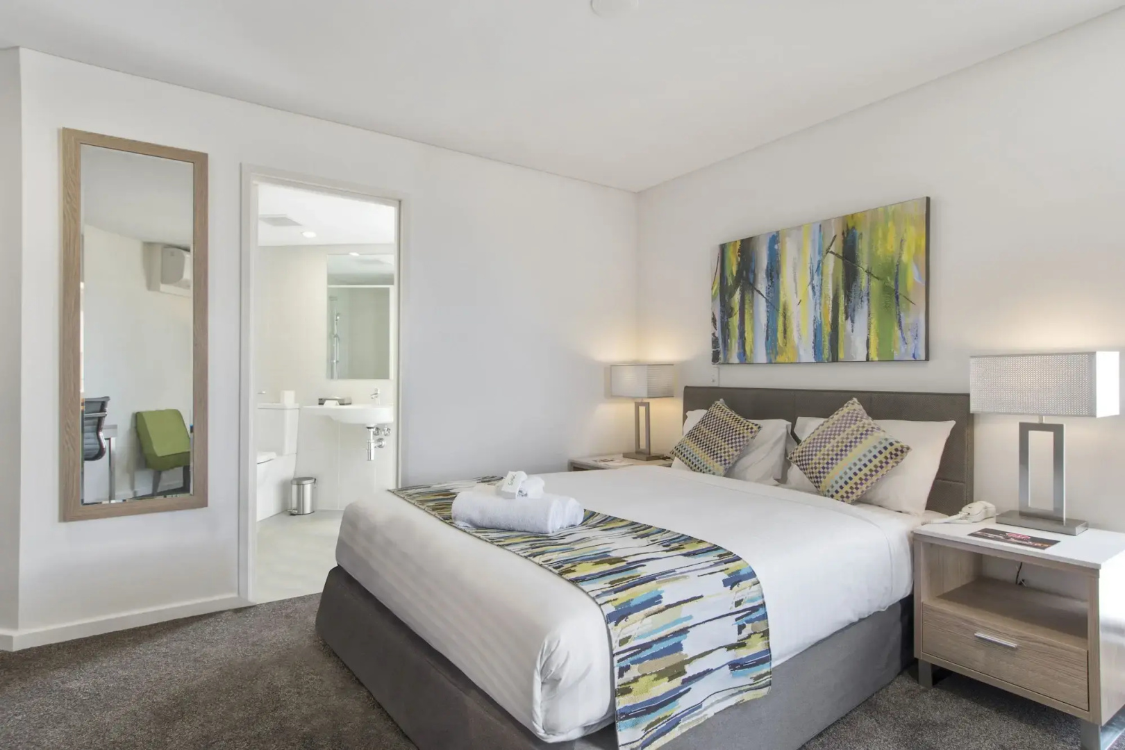Photo - Metro Hotel Perth