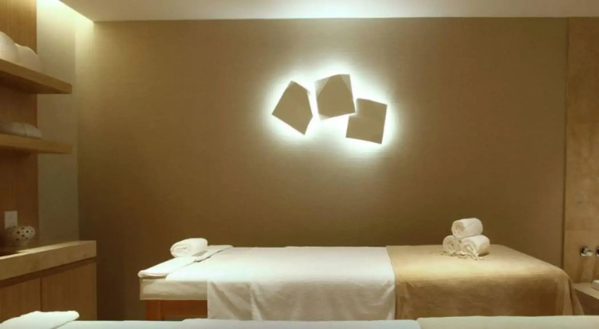 Photo - The Grand Hotel