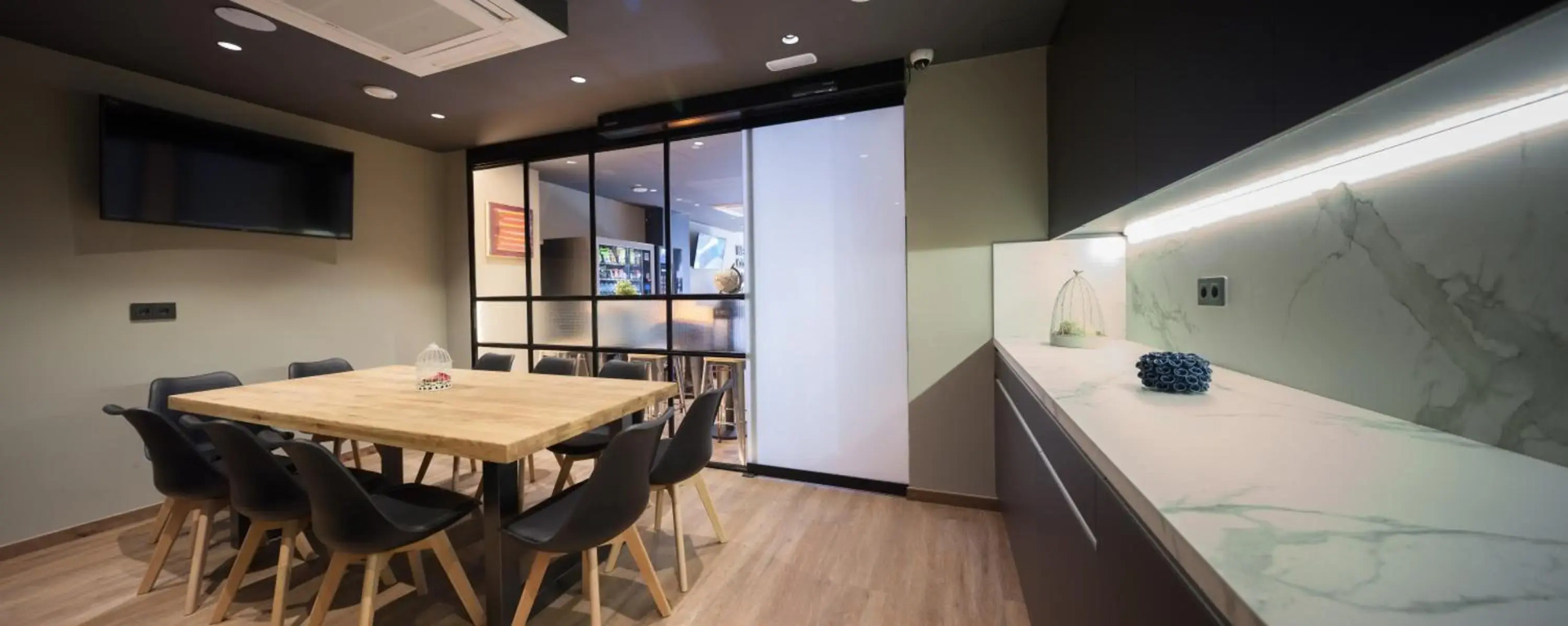 Foto - Airhostel Barcelona Airport 24h